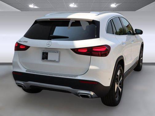 2025 Mercedes-Benz GLA 250 4MATIC