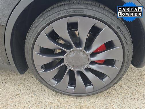 2024 Tesla Model Y Performance Dual Motor All-Wheel Drive
