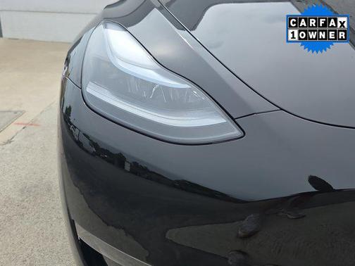 2024 Tesla Model Y Performance Dual Motor All-Wheel Drive