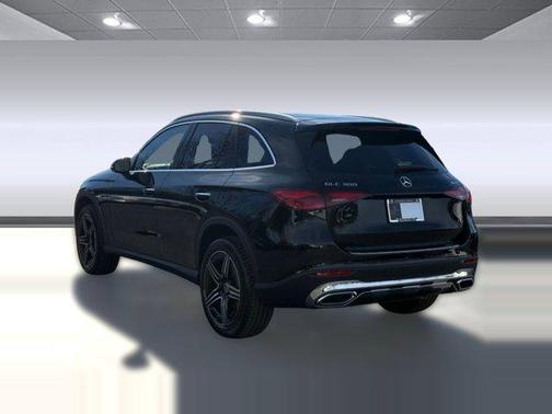 2026 Mercedes-Benz GLC 300 4MATIC