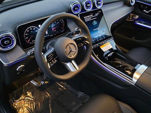 2026 Mercedes-Benz GLC 300 4MATIC