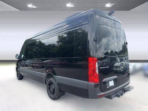 2024 Mercedes-Benz Sprinter 2500 High Roof