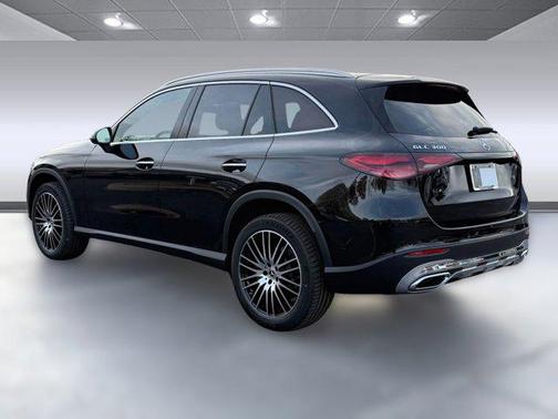 2026 Mercedes-Benz GLC 300 4MATIC