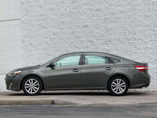 Cypress Pearl 2013 Toyota Avalon XLE Premium