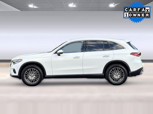 White 2025 Mercedes-Benz GLC 300 Base