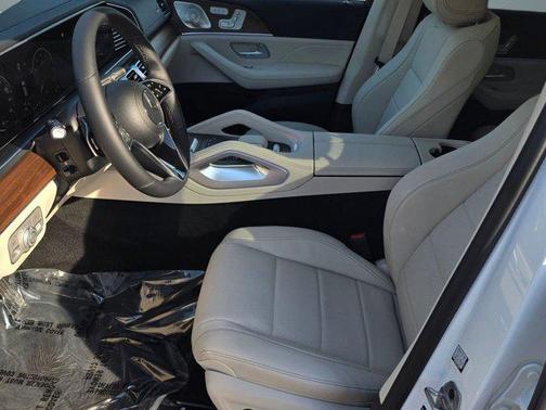 2026 Mercedes-Benz GLS 450 4MATIC