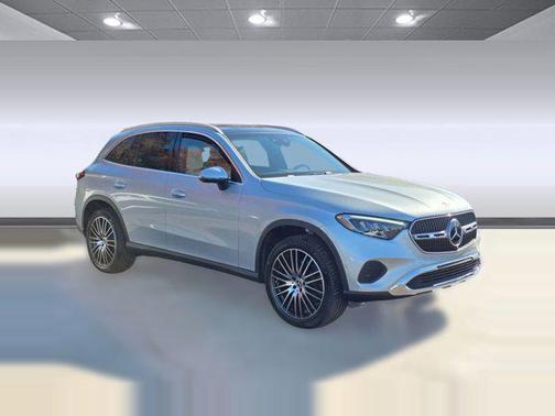 2026 Mercedes-Benz GLC 300 4MATIC