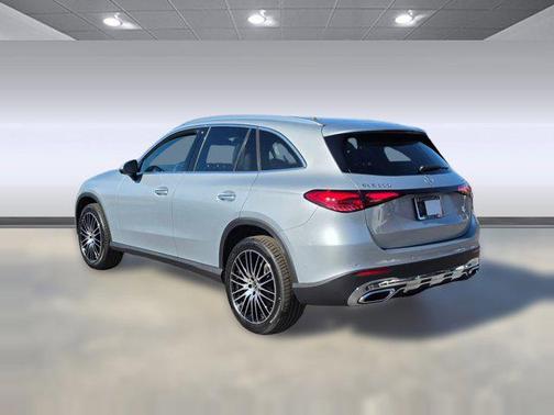 2026 Mercedes-Benz GLC 300 4MATIC