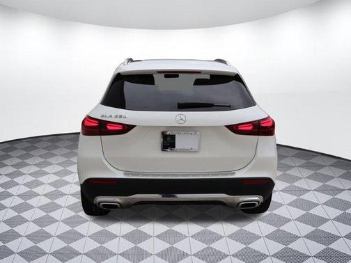 2025 Mercedes-Benz GLA 250 Base