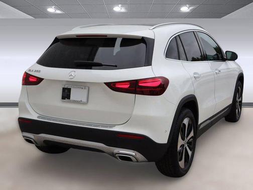 2025 Mercedes-Benz GLA 250 4MATIC