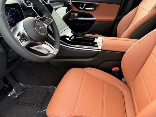 2026 Mercedes-Benz GLC 300 4MATIC