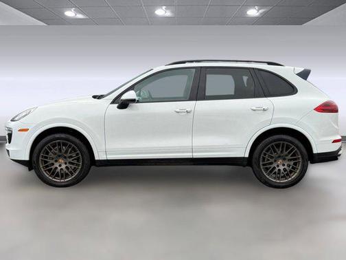 2017 Porsche Cayenne Platinum Edition