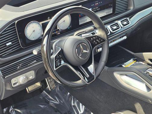 2026 Mercedes-Benz Maybach GLS 600 4MATIC