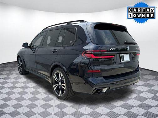 2025 BMW X7 xDrive40i