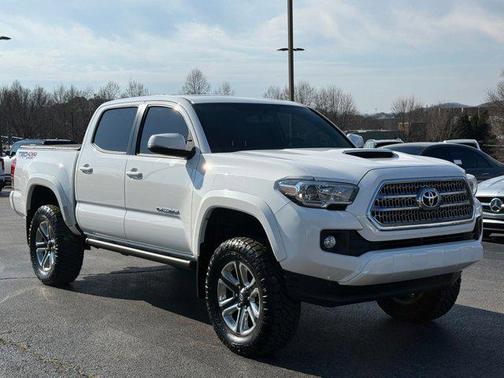 2016 Toyota Tacoma TRD Sport
