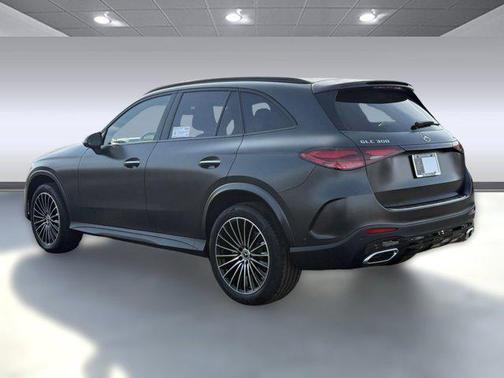 2026 Mercedes-Benz GLC 300 4MATIC