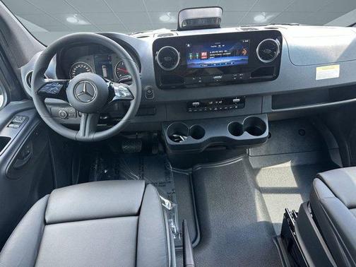 2025 Mercedes-Benz Sprinter 2500 High Roof