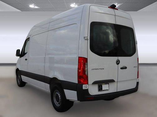 2025 Mercedes-Benz Sprinter 2500 High Roof