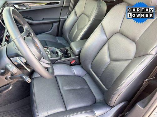 Gray 2023 Porsche Macan Macan
