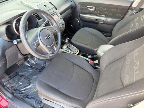 2012 Kia Soul +