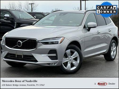 2022 Volvo XC60 B5 Momentum