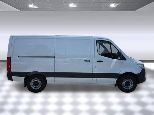 2025 Mercedes-Benz Sprinter 2500 Standard Roof