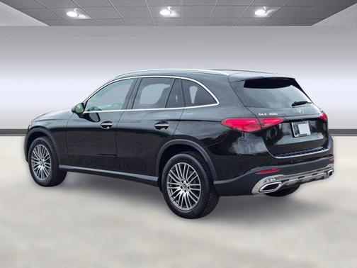 2026 Mercedes-Benz GLC 300 4MATIC