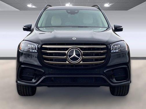 2026 Mercedes-Benz GLS 450 4MATIC