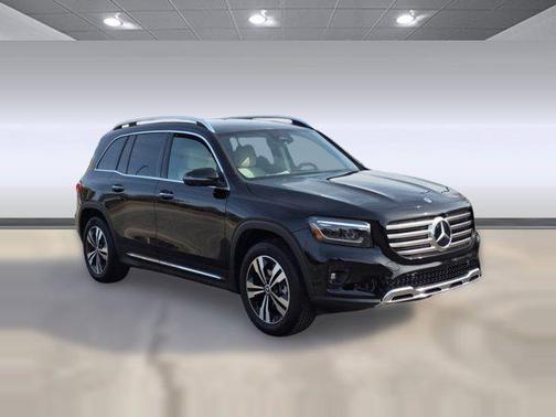 Night Black 2026 Mercedes-Benz GLB 250 4MATIC