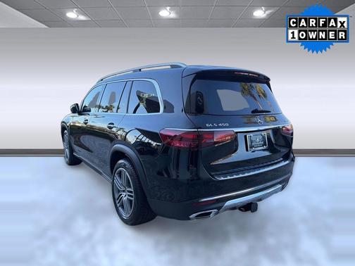 Black 2025 Mercedes-Benz GLS 450 4MATIC