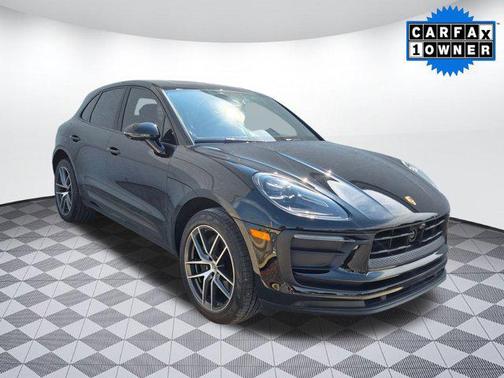 2023 Porsche Macan AWD