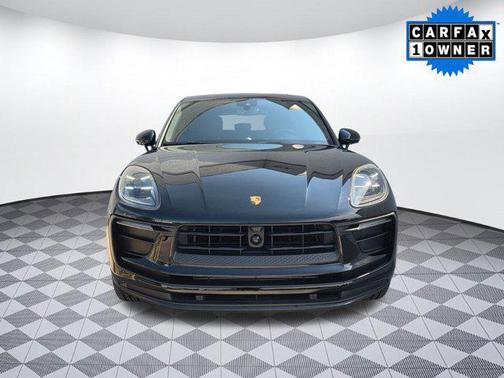 2023 Porsche Macan AWD