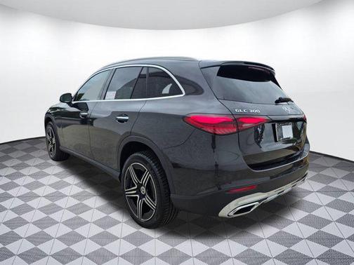 2026 Mercedes-Benz GLC 300 4MATIC