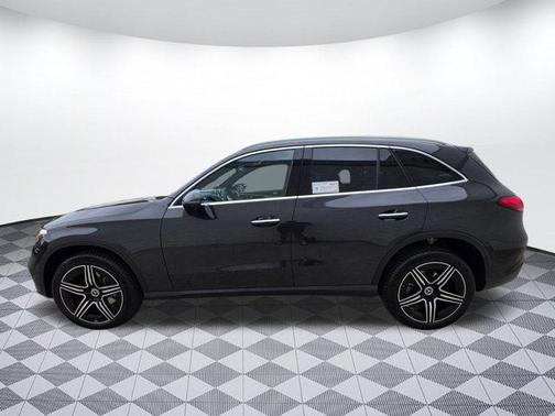 2026 Mercedes-Benz GLC 300 4MATIC