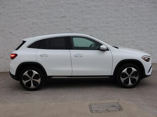 2025 Mercedes-Benz GLA 250 Base