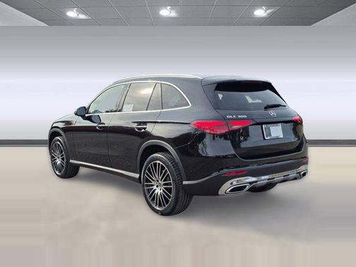 2026 Mercedes-Benz GLC 300 4MATIC