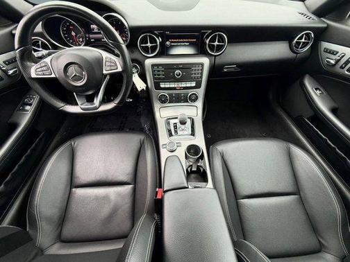2017 Mercedes-Benz SLC 300 SLC 300