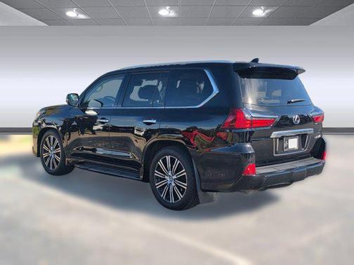 2021 Lexus LX 570 Three-Row