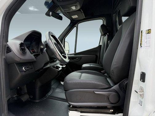 2025 Mercedes-Benz Sprinter 2500 High Roof