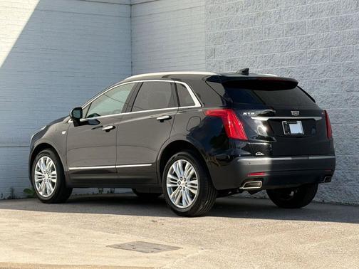 Stellar Black Metallic 2018 Cadillac XT5 Premium Luxury