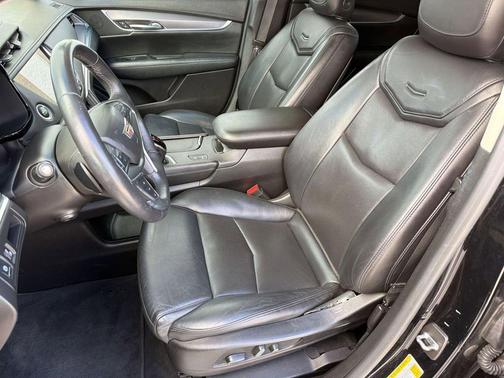 Stellar Black Metallic 2018 Cadillac XT5 Premium Luxury