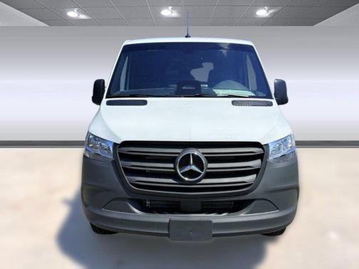 2025 Mercedes-Benz Sprinter 2500 Standard Roof