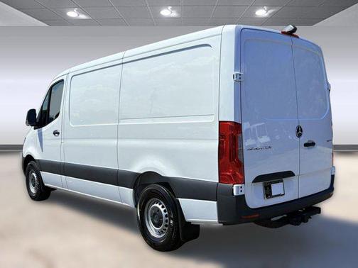 2025 Mercedes-Benz Sprinter 2500 Standard Roof