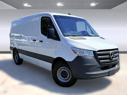 2025 Mercedes-Benz Sprinter 2500 Standard Roof