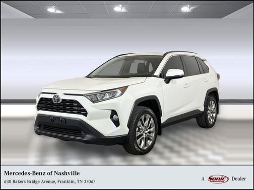 Blizzard Pearl 2021 Toyota RAV4 XLE Premium