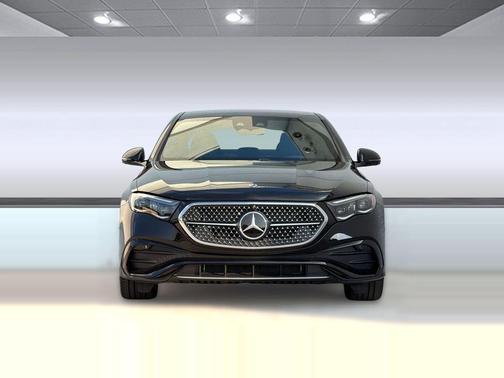 Obsidian Black Metallic 2027 Mercedes-Benz E-Class E 450 4MATIC