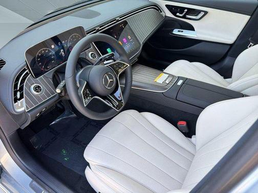 Cirrus Silver Metallic 2026 Mercedes-Benz E-Class E 350