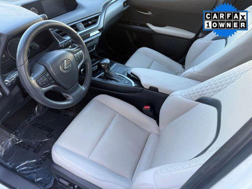 2022 Lexus UX 200 Base