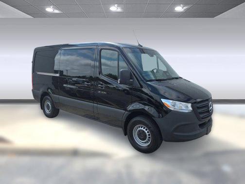 2025 Mercedes-Benz Sprinter 2500 Standard Roof
