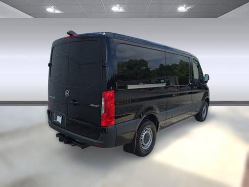 2025 Mercedes-Benz Sprinter 2500 Standard Roof